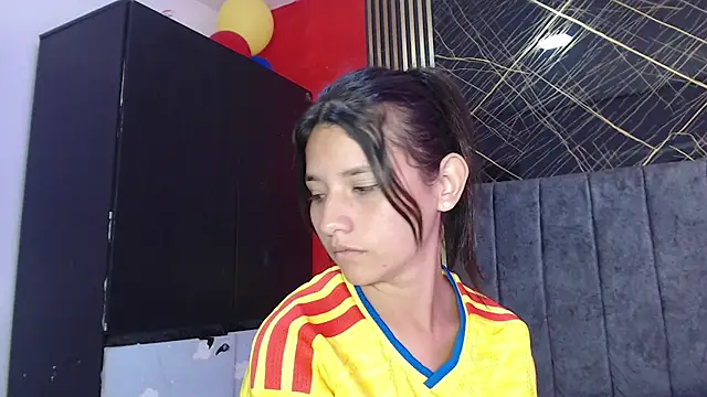 FerneyManti Webcamshow