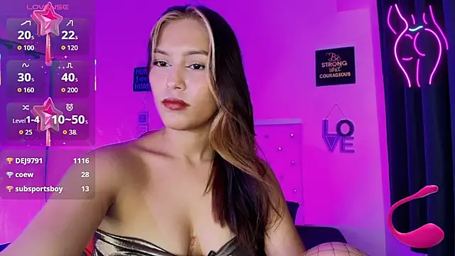 naomifire_ Chat XXX in diretta