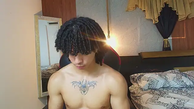 kim_curlyy Webcam Show
