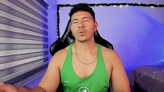 ransoj Live XXX-chat