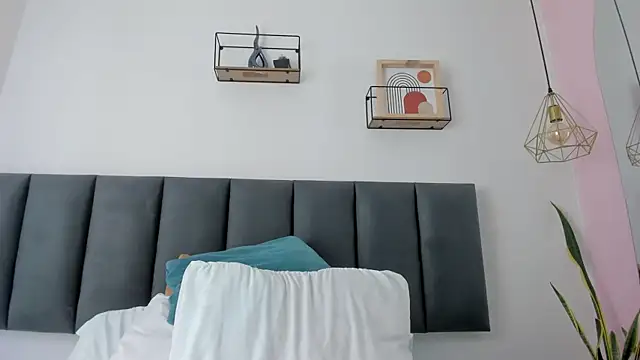 MaraOwen_'s Live XXX Chat