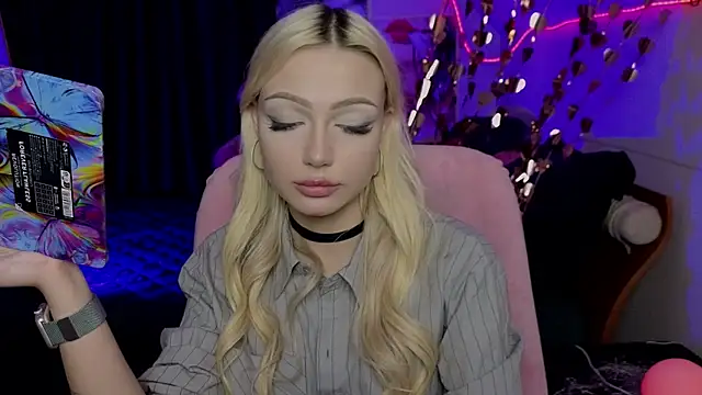 LinaLirian's Live XXX Chat