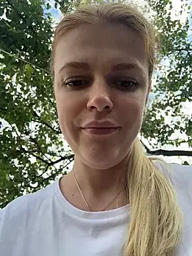 HarrietDart Chat XXX in diretta
