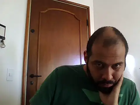 Chat +18 de Carlos02145 ao vivo