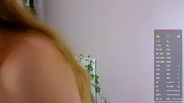 HazeElariel Chat XXX in diretta