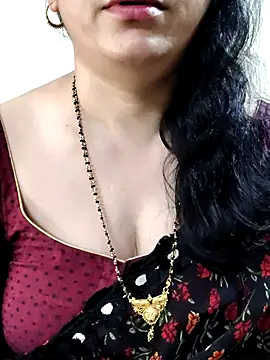 Yazhini-Cam's Webcam Show