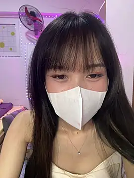 Lov3lily élő XXX-chatje
