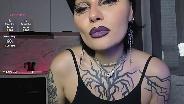 Chatroom XXX en direct de IntrigueYourDay
