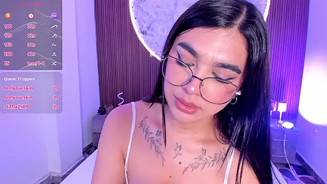 RoseCassie 现场XXX聊天
