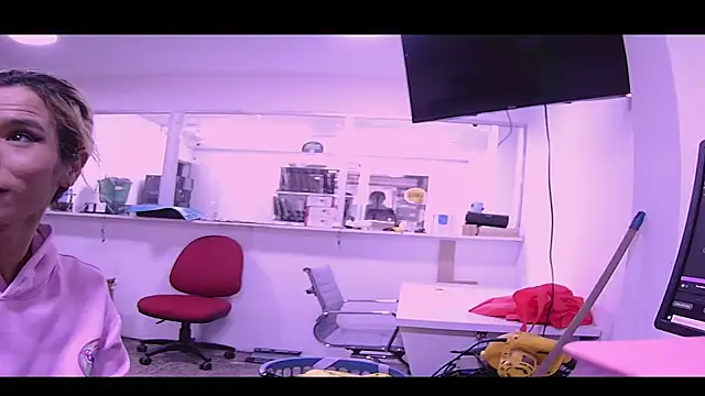 aria_rouss webcam show