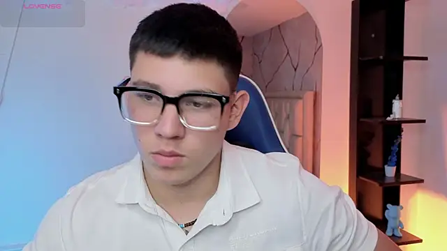 JamesCr_ Show Webcam