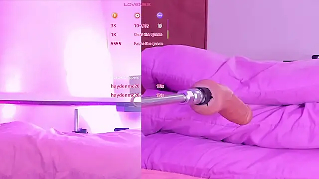 CandyHolmes élő XXX-chatje