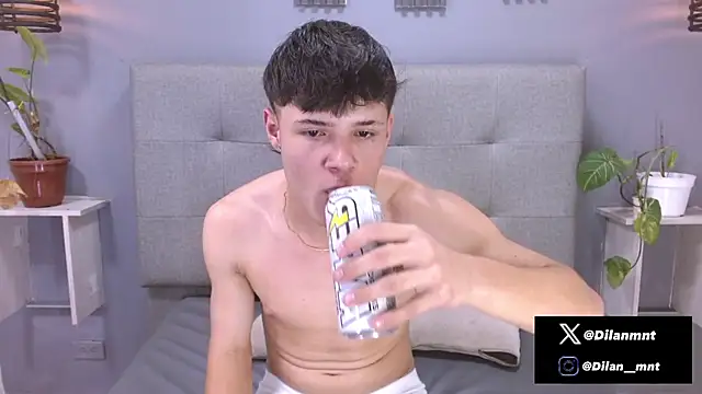 Онлайн чат XXX Kevin_Tupe