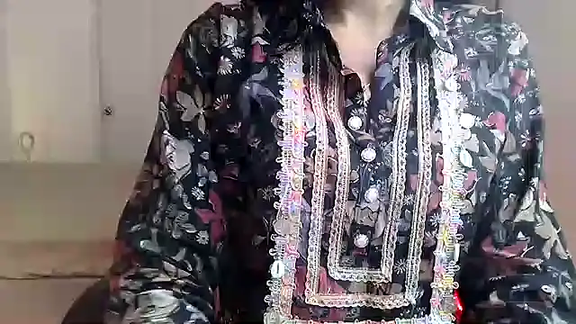 دردشة Mini_Meera الجنسية المباشرة