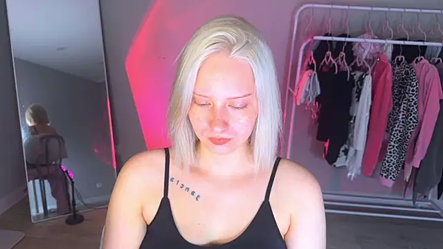 angelllisss' Live XXX Chat