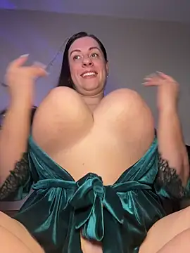 Evelinia's Live XXX Chat