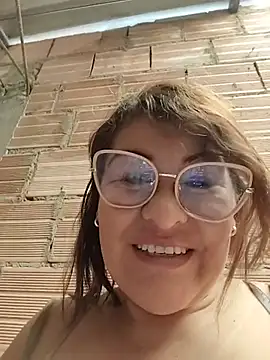 AlexxiaaMat Chat XXX in diretta