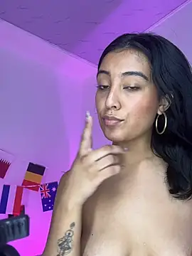 Jenifer_Lux – Naživo XXX chat