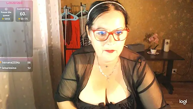 exiMIlf's Live XXX Chat