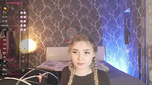 MiaMiaMeow Chat XXX in diretta