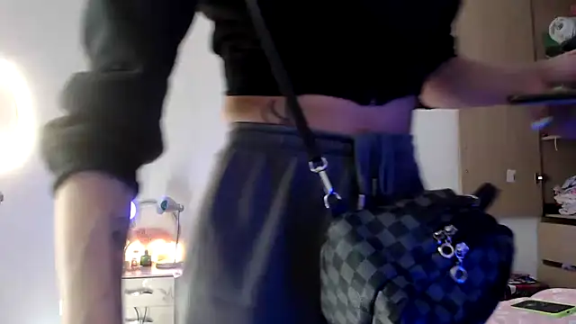 Czat XXX na żywo – Doll_sary