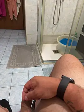 lukyfeet2331 Show in webcam