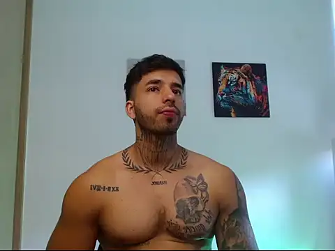 Chat XXX en directo de Jacobb_Phoenix