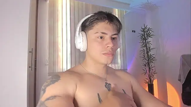 Chatroom XXX en direct de Giordano_Russo