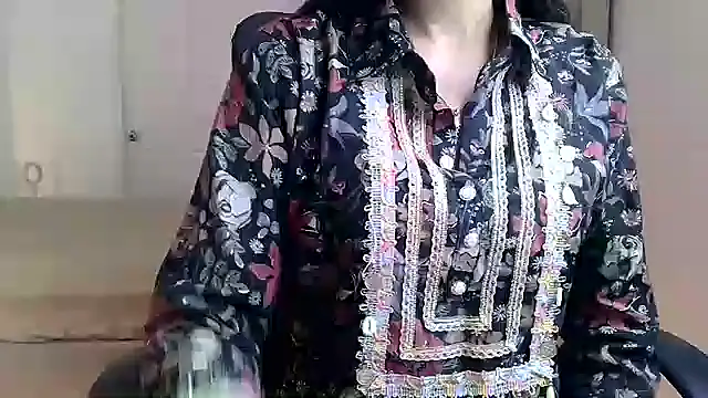 Mini_Meera's Live XXX Chat
