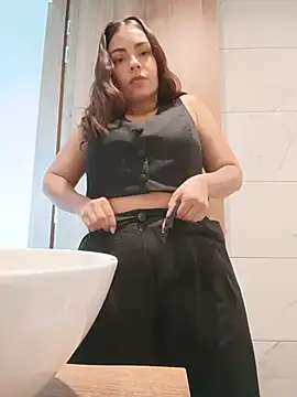 Chat +18 de Ivanna2 ao vivo