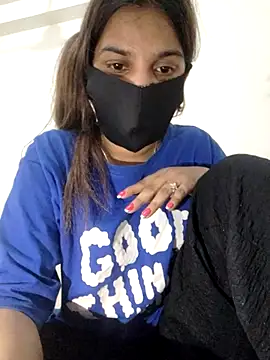 pooja_riya Chat XXX in diretta
