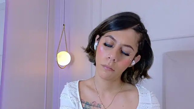 XXX chat uživo modela ZoeyPetit