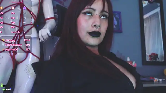 Chat +18 de Regina_Iris ao vivo