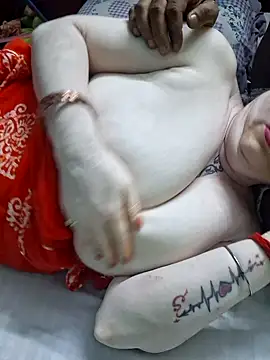 Indian_Coupl3's Live XXX Chat