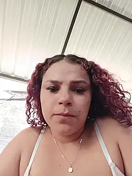 Mommy-Hot Adlı Modelin Canlı XXX Sohbeti