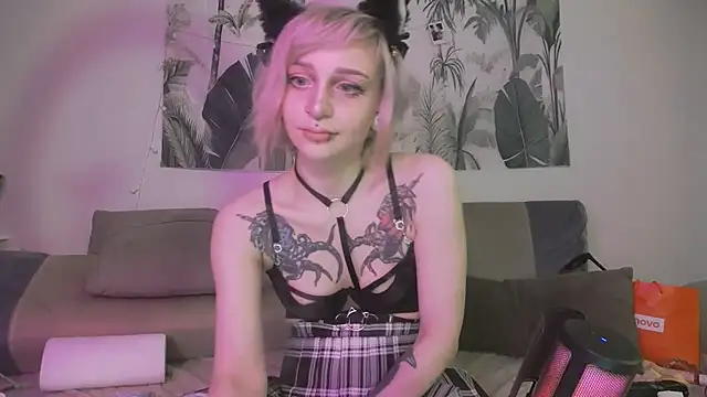 Chat XXX en directo de FreyaKatty
