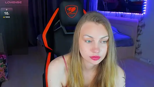 Онлайн чат XXX BiMolly