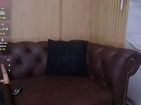 rox_luxury_tf's Live XXX Chat