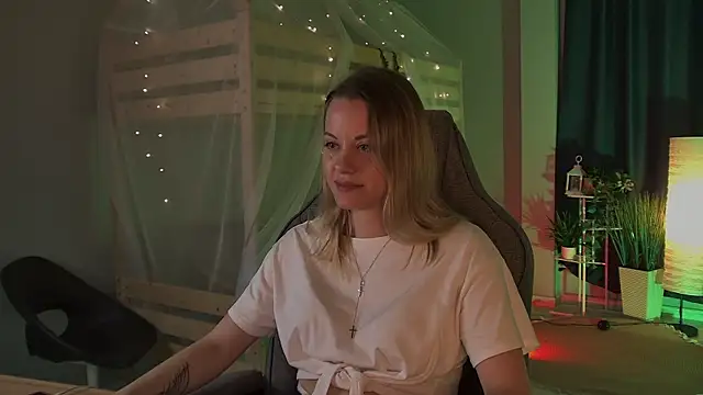 Czat XXX na żywo – VireliaMoonfall
