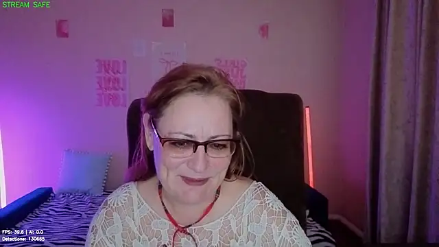 Jasmine_Tv Chat XXX in diretta