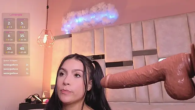 Chat +18 de kylie_river ao vivo