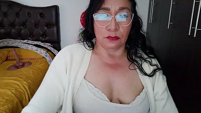 Grace_mature_milf Adlı Modelin Canlı XXX Sohbeti