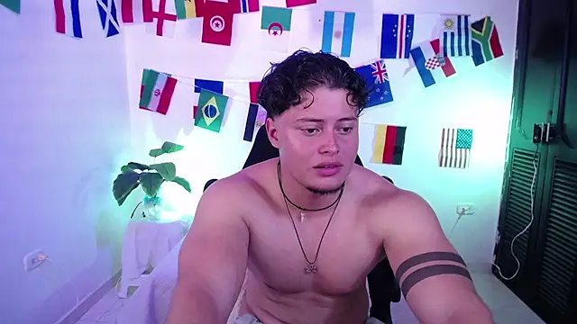 fucking_bear_ Show Webcam
