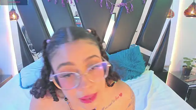 antonelllepiercee live XXX chat