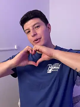 Goldenknight33 Chat XXX in diretta
