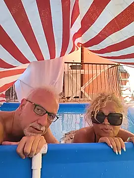 Quinsexx Chat XXX live