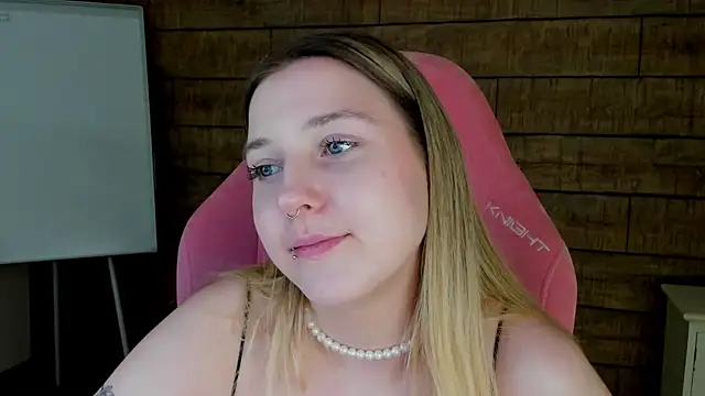 Chatroom XXX en direct de TinnaBurton