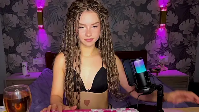 Chatroom XXX en direct de BitterPeach