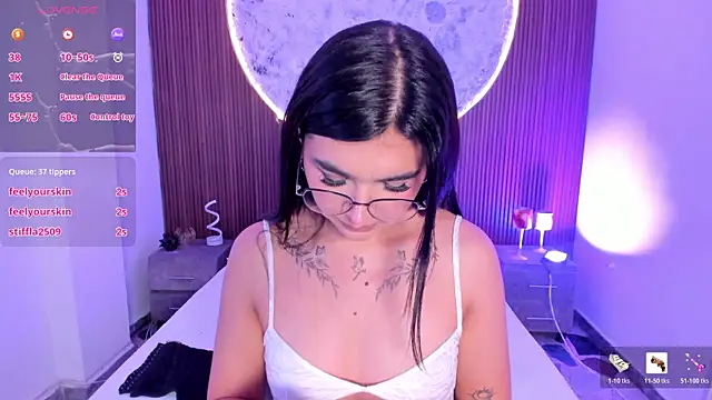Chatroom XXX en direct de RoseCassie
