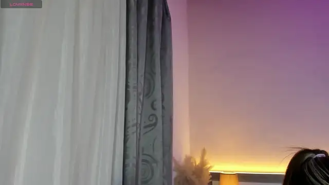 ZarahFoxx's Live XXX Chat